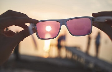 Day 349: Seek the Things That Are (Colossians 3:1-4)